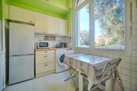 A cozinha ou cozinha compacta de IMMOGROOM -Terrace with garden - Quiet - Air-conditioner