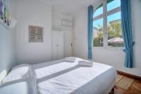Cama ou camas em um quarto em IMMOGROOM -Terrace with garden - Quiet - Air-conditioner