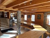 Część wypoczynkowa w obiekcie Chalet le Grand Bec