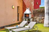 A garden outside Par 4 Villa 7
