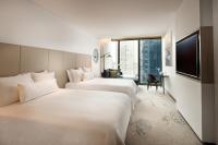The Westin Brisbaneにあるベッド