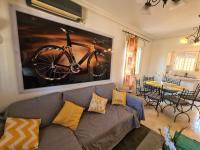 Posezení v ubytování Velo Villa w/ A/C, free Wi-Fi & Pool near Benidorm