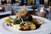 Jídlo v hotelu nebo okolí