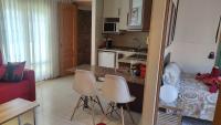 A kitchen or kitchenette at apartemento rural