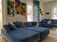 A seating area at Musa Balbisiana Casa Citrus