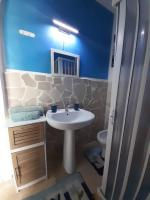 A bathroom at Musa Balbisiana Casa Citrus