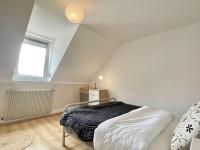 Posteľ alebo postele v izbe v ubytovaní 2e étage appartement entier 3 pièces idéal 2 personnes, 2 chambres communiquantes en enfilade, WIFI, espace travail parking gratuit