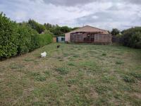 Ogród w obiekcie Le Cosy Occitan villa chaleureuse indépendante baignoire terrasse jardin