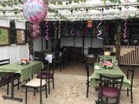 Un restaurante u otro lugar para comer en Hotel Cerro Fuerte