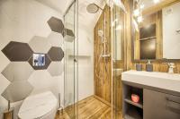 Kúpeľňa v ubytovaní VisitZakopane - Diamond Spa Apartment
