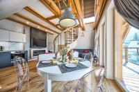 Kuchyňa alebo kuchynka v ubytovaní VisitZakopane - Diamond Spa Apartment