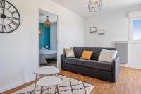 Część wypoczynkowa w obiekcie Cosy 40m with terrace in Vannes