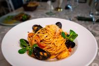 Jídlo v hotelu nebo okolí