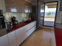 Plan piętra w obiekcie Appartement 4 pièces avec terrasse de 97m², parking sécurisé à Sète - FR-1-472-179