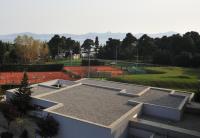 Tenis alebo squash v ubytovaní Falkensteiner Club Funimation Borik alebo jeho okolí