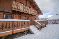 Obiekt Les Griottes, véritable chalet de montagne, avec Jacuzzi et Sauna zimą