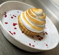 Jídlo v hotelu nebo okolí