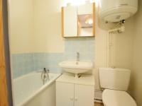 Kúpeľňa v ubytovaní Studio cosy à Bernex, proche pistes et sentiers - FR-1-498-90