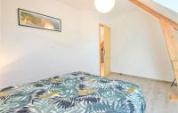Posteľ alebo postele v izbe v ubytovaní 3 Bedroom Stunning Home In Créances