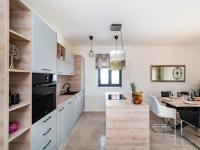 Kuchnia lub aneks kuchenny w obiekcie Luxury villa Magale with large pool