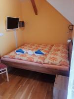 Postel nebo postele na pokoji v ubytování Wellness Chata Kastanek