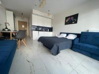 Kuchnia lub aneks kuchenny w obiekcie Kasprowicza 20 Luxury Apartments - Free Pool, Saunas, Salzgrotte, Jacuzzi, Gym, Children's Playroom, Fitness