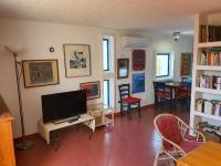 The library in the holiday home