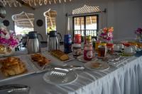 Jídlo v hotelu nebo okolí