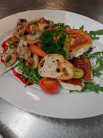 Jídlo v hotelu nebo okolí