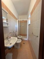 A bathroom at camere Rosignoli