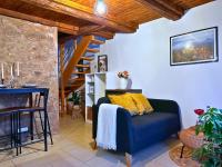 Posedenie v ubytovaní Le petit Châtaignier - Cozy Immo