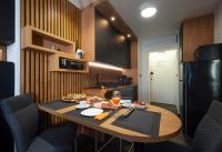 Kuchnia lub aneks kuchenny w obiekcie Jazine lux apartment E&T