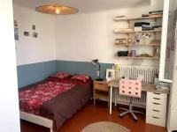 Łóżko lub łóżka w pokoju w obiekcie Villa en bord de mer à malmousque