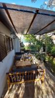 Patio alebo iná vonkajšia časť ubytovania Apartman KRISTINA and FREE PARKING