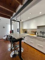 A cozinha ou cozinha compacta de &para; Duplex, Sur Le Port avec Climatisation