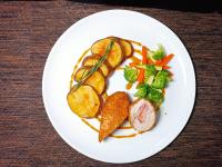 Jídlo v hotelu nebo okolí