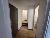 Łóżko lub łóżka w pokoju w obiekcie Spacieux 2 chambres, paisible