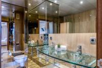 A bathroom at Hanami Bahia de la Plata Penthouse BDLP10A2A