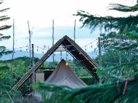 Příroda nedaleko luxury tent