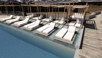 Bazén v ubytování Summer Beach Hotel nebo v jeho okolí