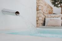 Bazén v ubytování Suites House Denia nebo v jeho okolí