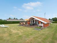 Zahrada ubytování Holiday Home Dyrken - 200m from the sea by Interhome
