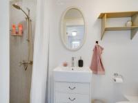 Koupelna v ubytování Holiday Home Pellervo - 20m from the sea by Interhome