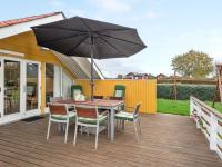 Balkón nebo terasa v ubytování Holiday Home Hjalmine - 250m from the sea by Interhome