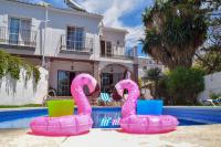 Bazén v ubytování Nerja Paradise Rentals - Villa Flamingo nebo v jeho okolí