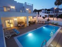 Bazén v ubytování Nerja Paradise Rentals - Villa Catalina nebo v jeho okolí
