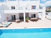 Bazén v ubytování Nerja Paradise Rentals - Villa Catalina nebo v jeho okolí