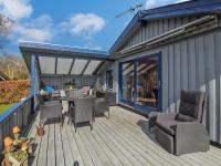 Posezení v ubytování Holiday Home Marjun - 400m from the sea by Interhome