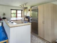 Kuchyň nebo kuchyňský kout v ubytování Holiday Home Gunhil - 200m from the sea by Interhome