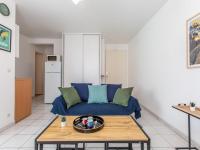 Kuchnia lub aneks kuchenny w obiekcie Apartment La Louisiane by Interhome